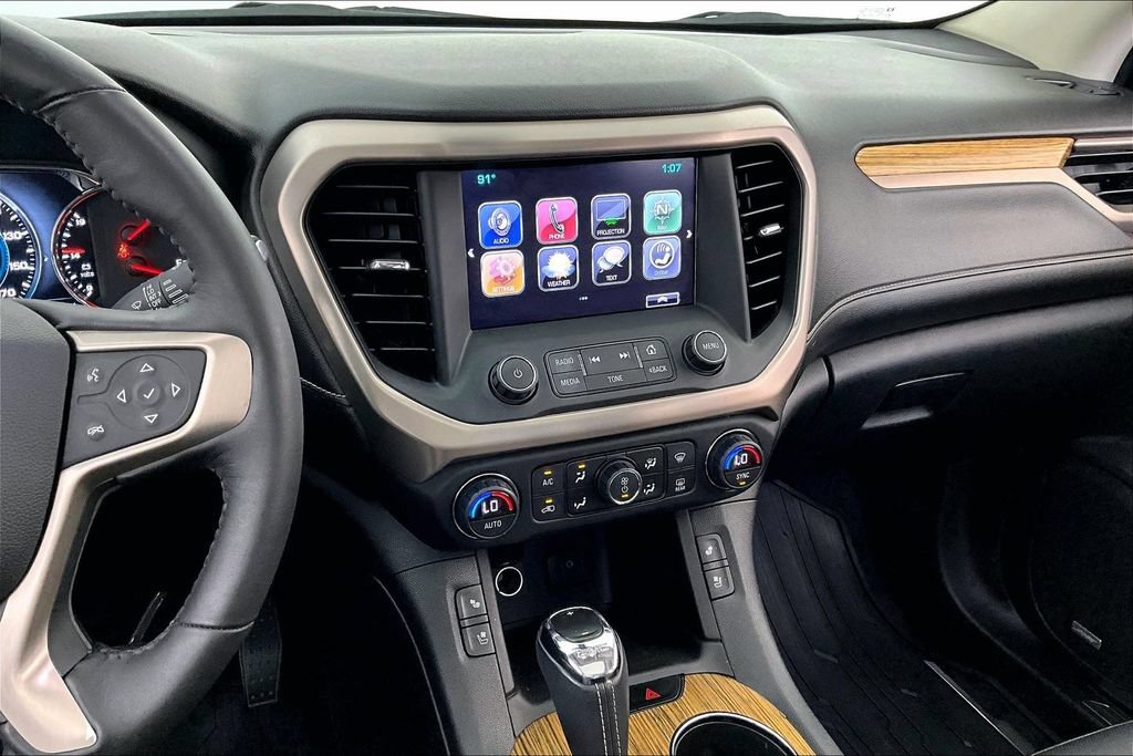 Used 2017 GMC Acadia Denali w/ Technology Package AWD/4WD image 8
