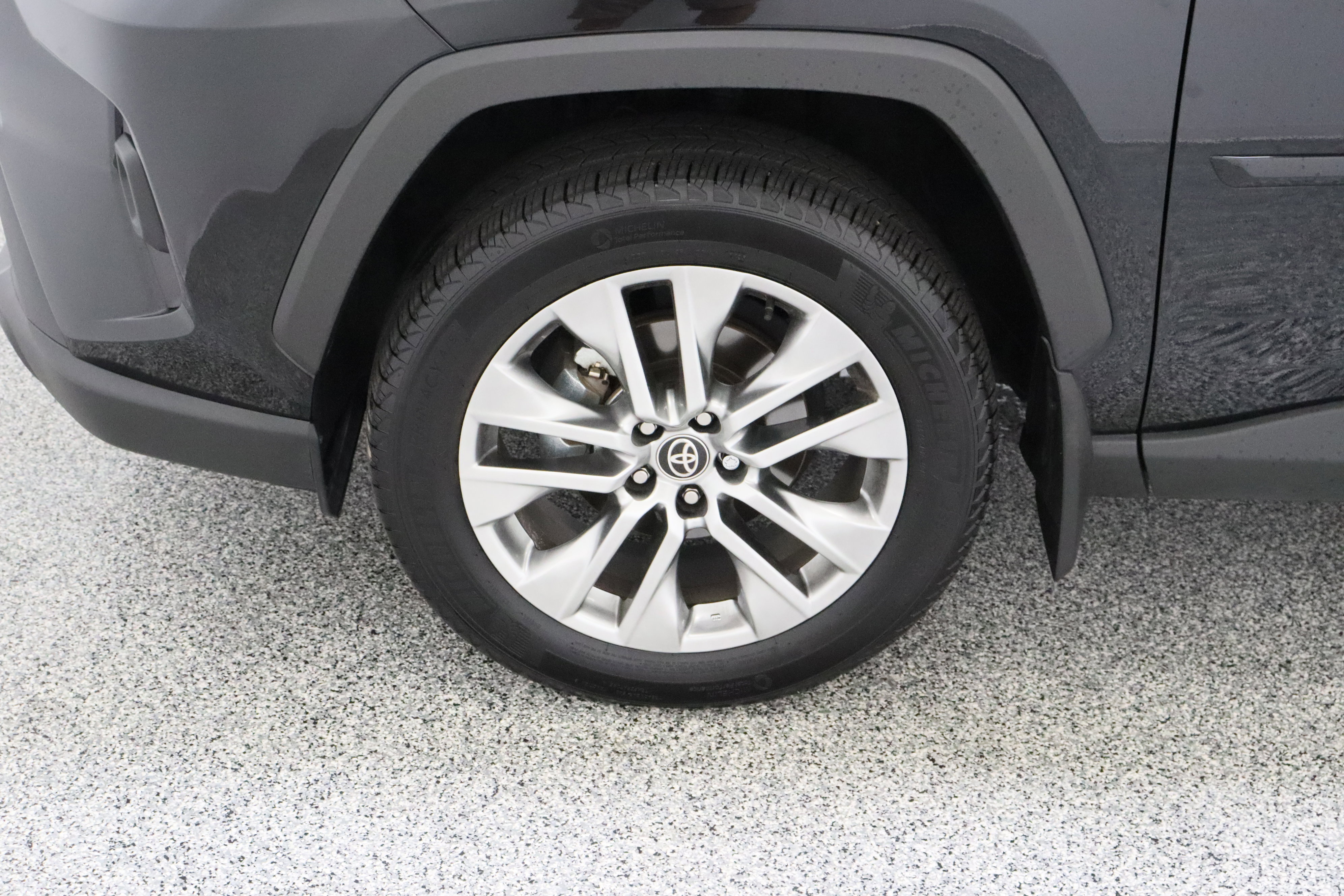 Used 2025 Toyota RAV4 XLE Premium FWD image 11