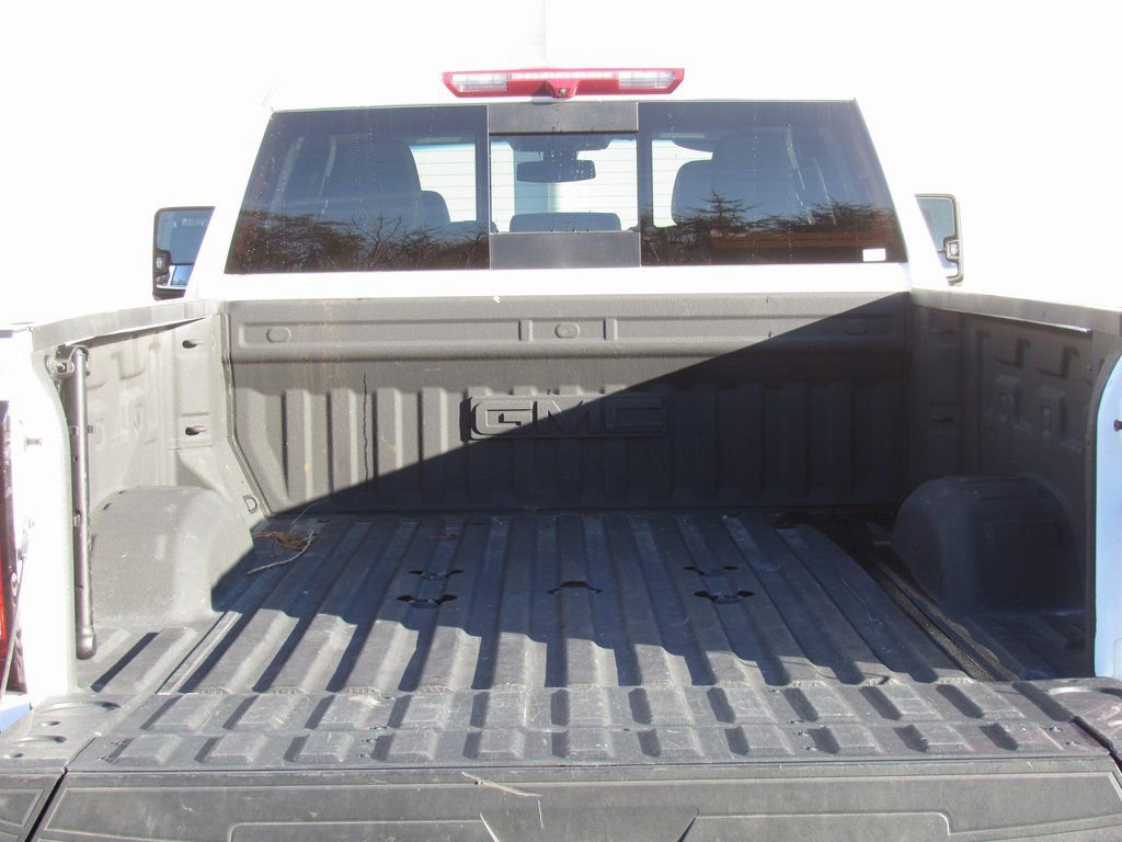 Used 2023 GMC Sierra 3500 SLT w/ SLT Premium Package AWD/4WD image 9