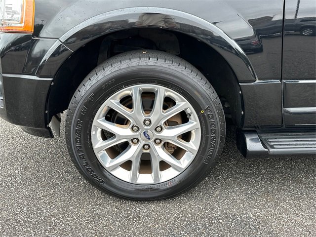 Used 2017 Ford Expedition Limited image 11