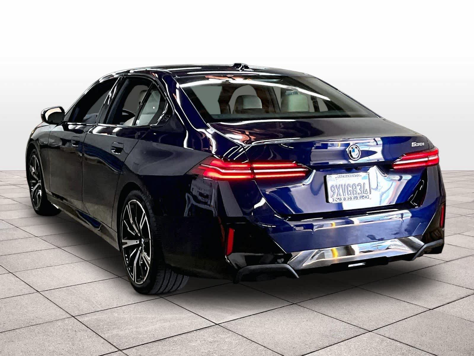 Used 2026 BMW 530i w/ M Sport Package RWD image 15