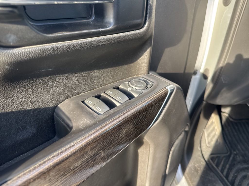 Used 2021 Chevrolet Silverado 1500 LT w/ Convenience Package II image 7