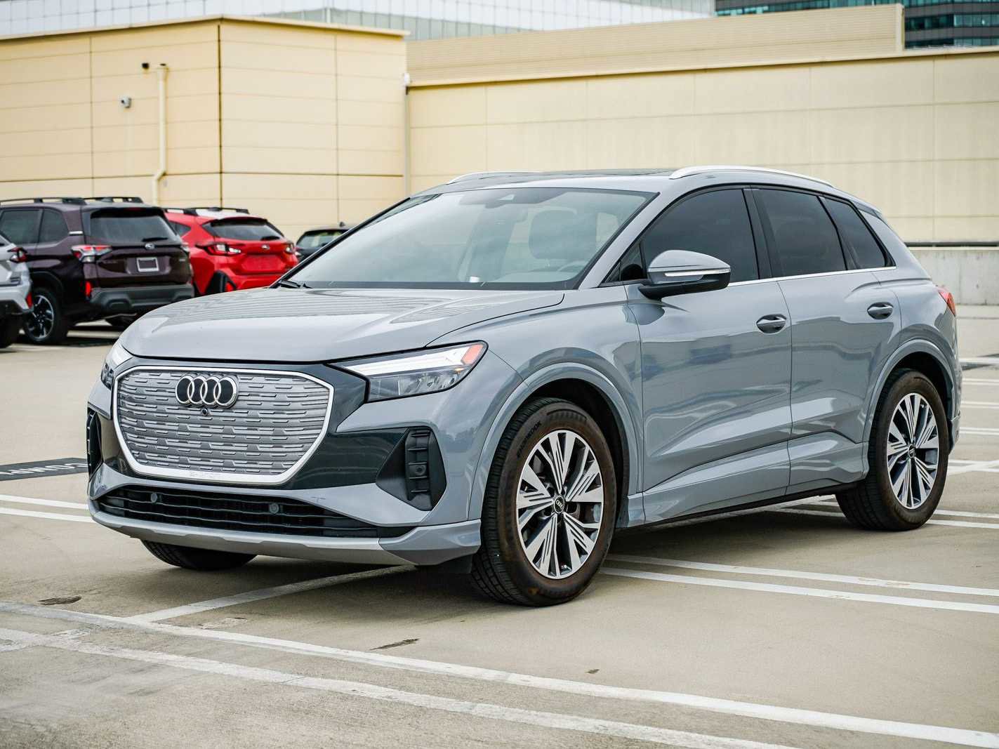 Used 2023 Audi Q4 e-tron Premium w/ Convenience Package image 1