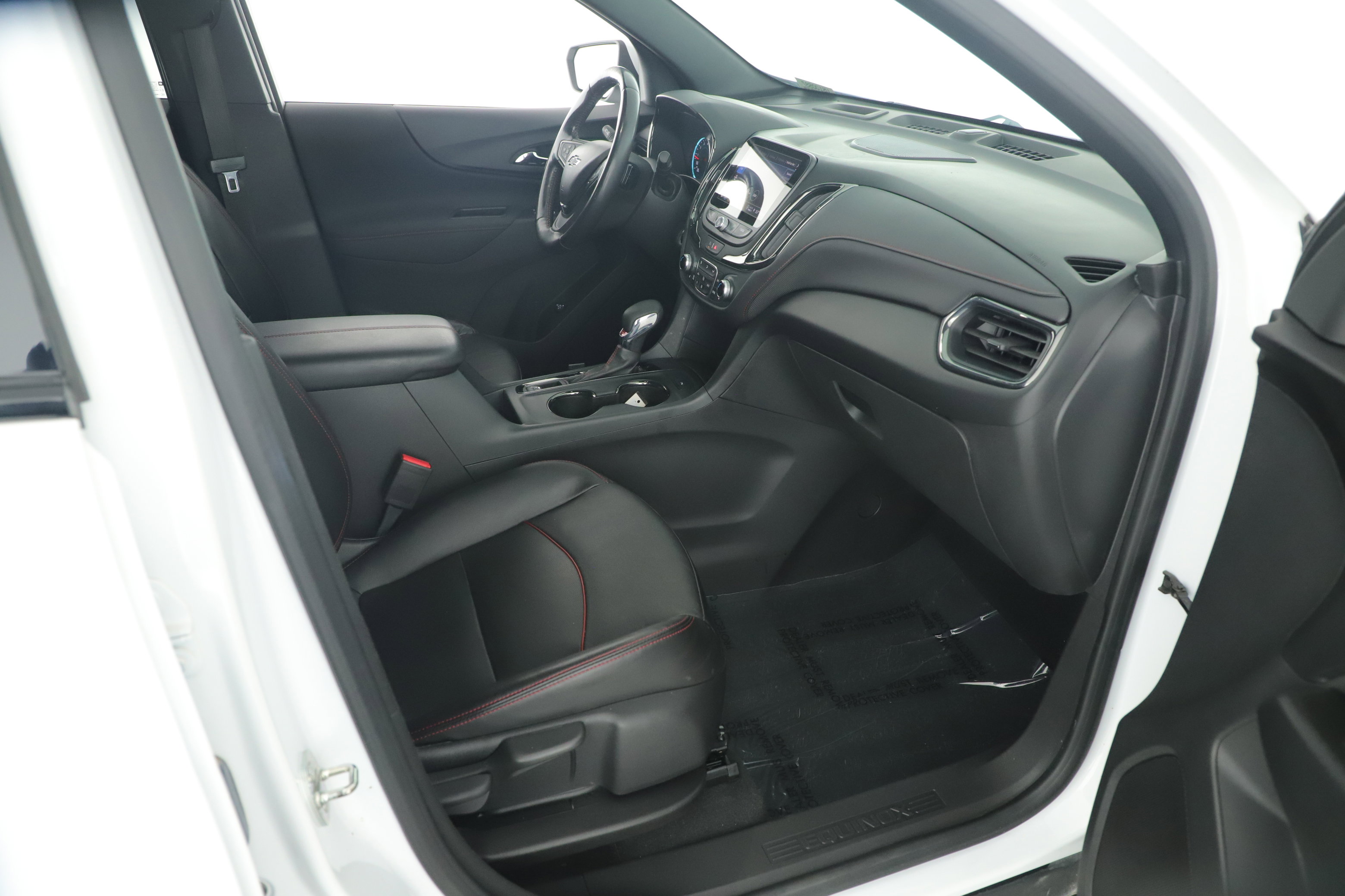 Used 2022 Chevrolet Equinox RS w/ RS Leather Package image 15