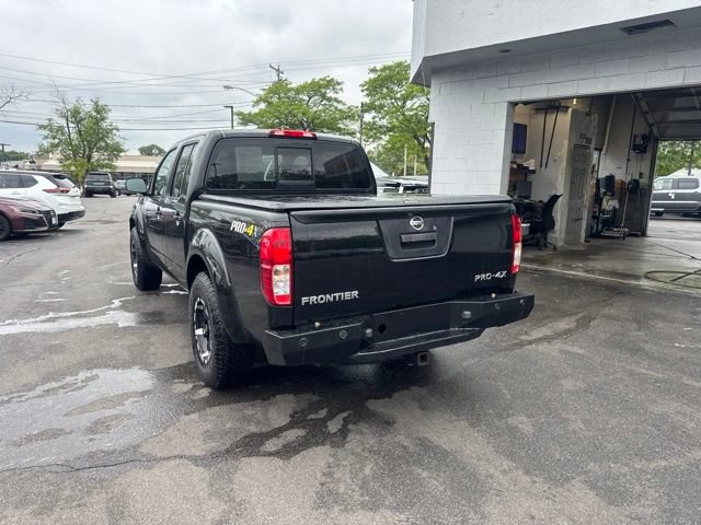 Used 2017 Nissan Frontier PRO-4X AWD/4WD image 4