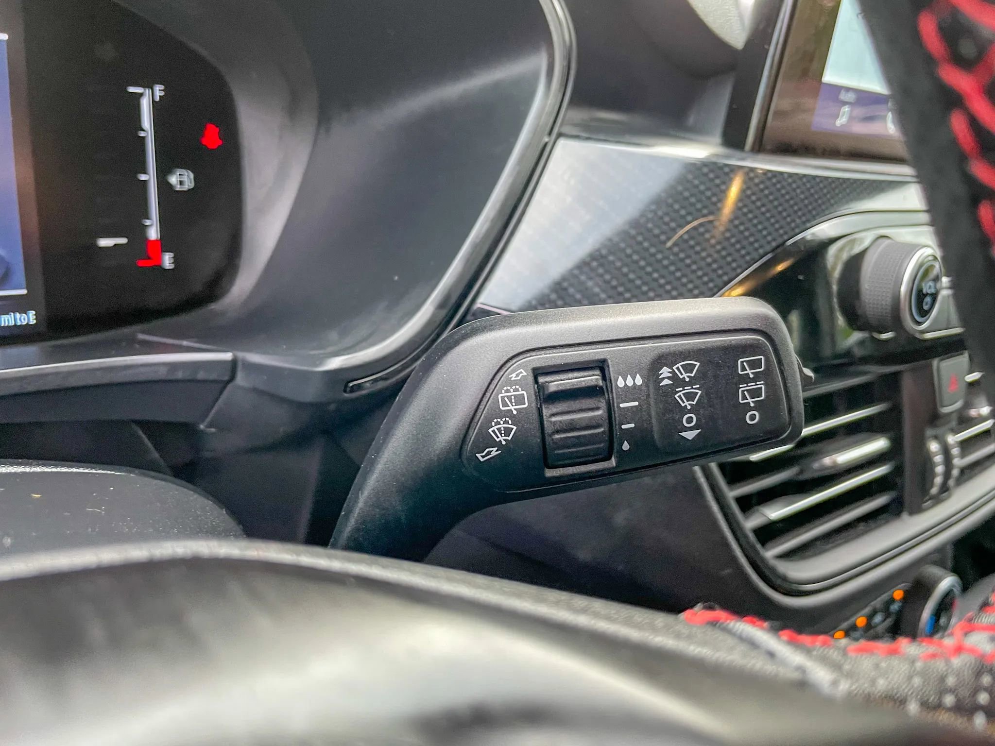 Used 2025 Ford Escape ST-Line AWD/4WD image 15