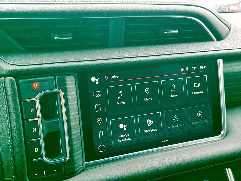 Used 2024 GMC Yukon Denali w/ Denali Reserve Package image 17