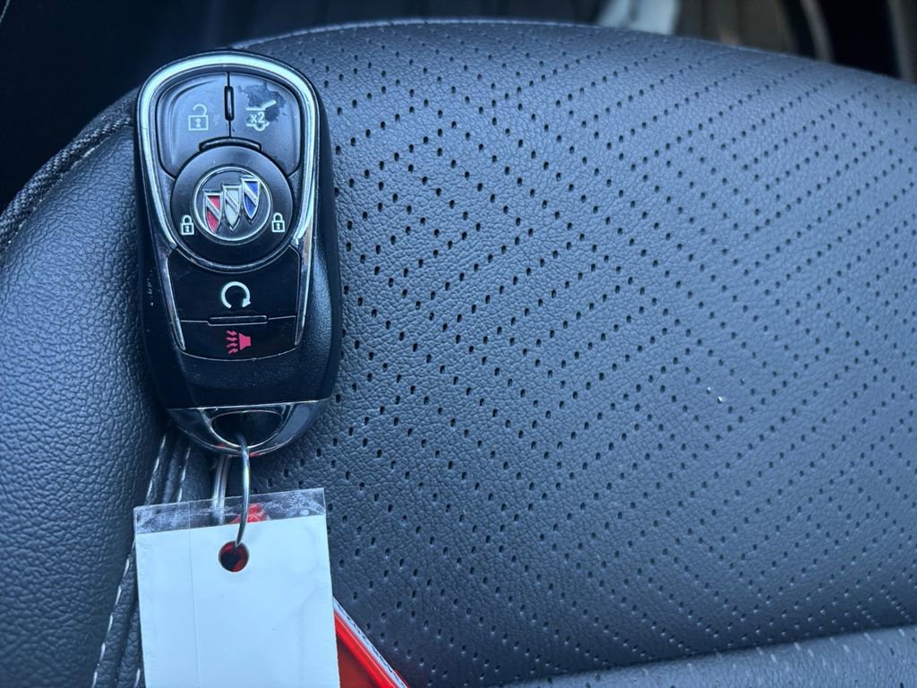 Used 2023 Buick Encore GX Essence w/ Experience Buick Package image 27