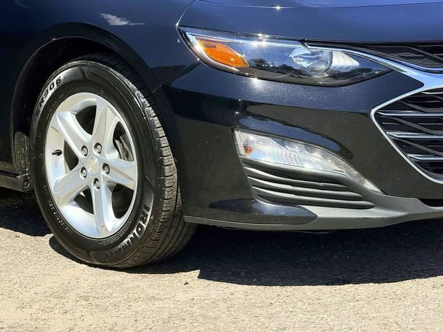 Used 2023 Chevrolet Malibu LT w/ Driver Confidence Package FWD image 9