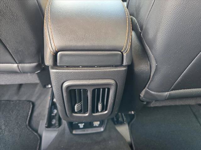 Used 2018 Jeep Compass Limited w/ Navigation Group AWD/4WD image 16