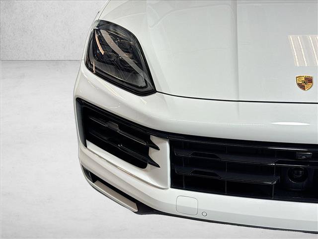 New 2025 Porsche Cayenne S AWD/4WD image 28