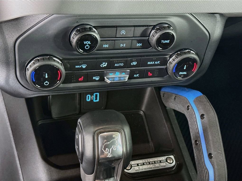 Used 2022 Ford Bronco Black Diamond image 20