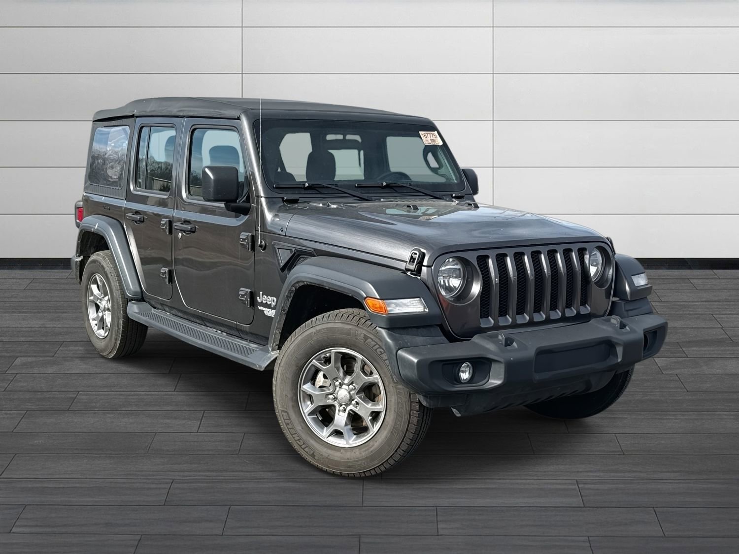 Used 2018 Jeep Wrangler Unlimited Sport image 2