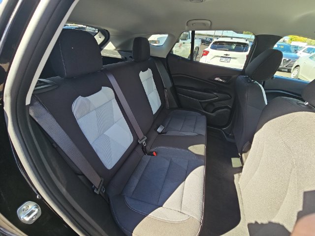 Used 2025 Chevrolet Trax LS w/ LS Convenience Package FWD image 36