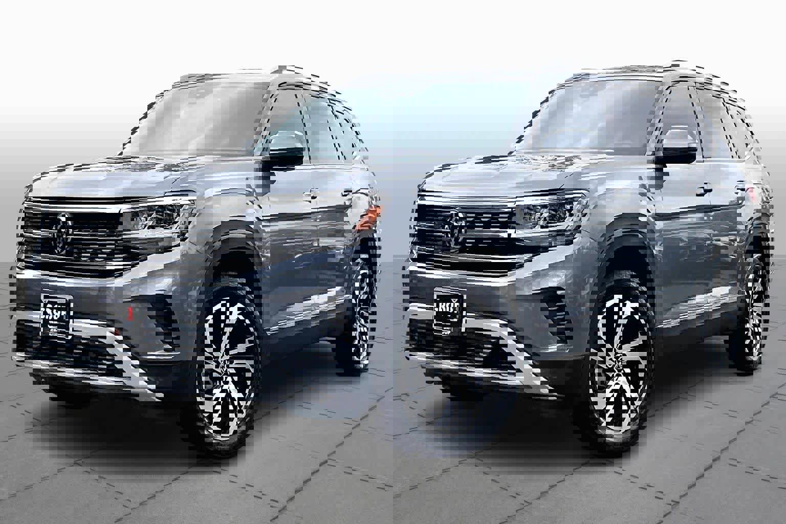 Used 2022 Volkswagen Atlas SEL image 1