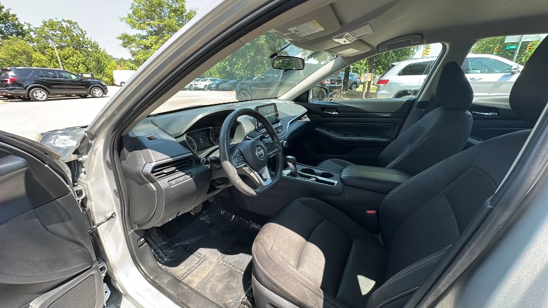 Used 2020 Nissan Altima 2.5 S FWD image 15