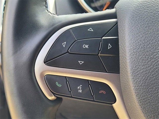 Used 2021 Jeep Grand Cherokee Laredo X image 15