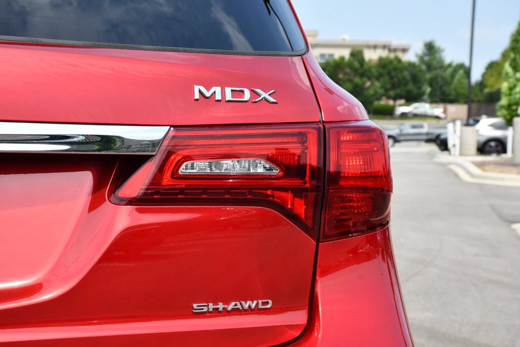 Used 2020 Acura MDX SH-AWD image 12