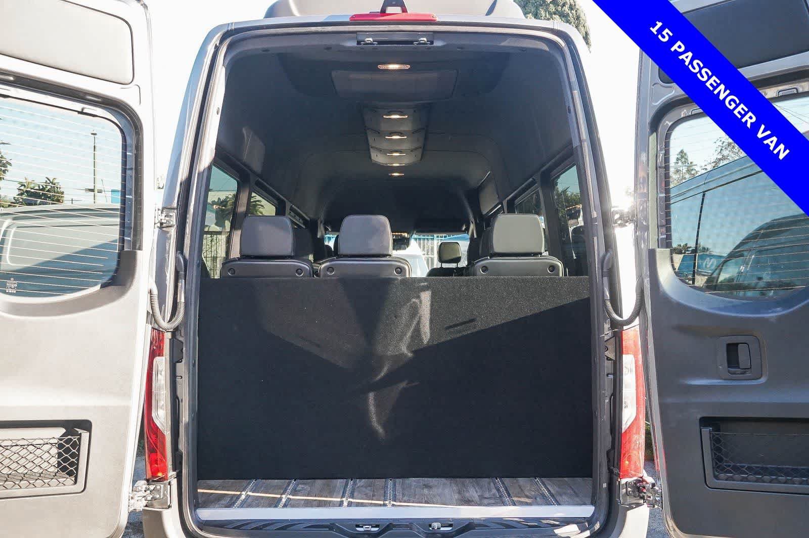 Used 2024 Mercedes-Benz Sprinter 2500 image 7