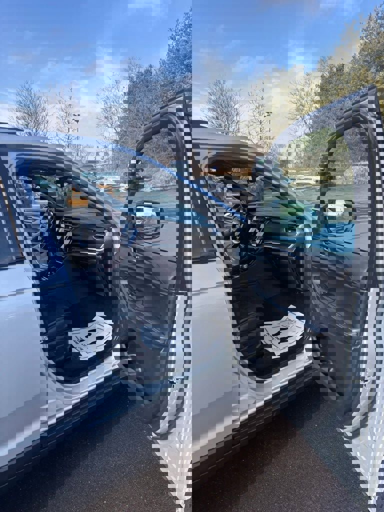 Used 2024 Jeep Grand Cherokee L Laredo image 22