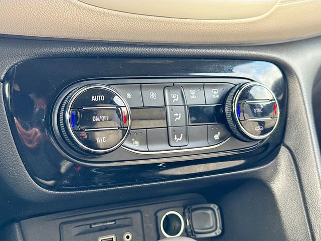 Used 2021 Buick Encore GX Essence w/ Advanced Technology Package image 16