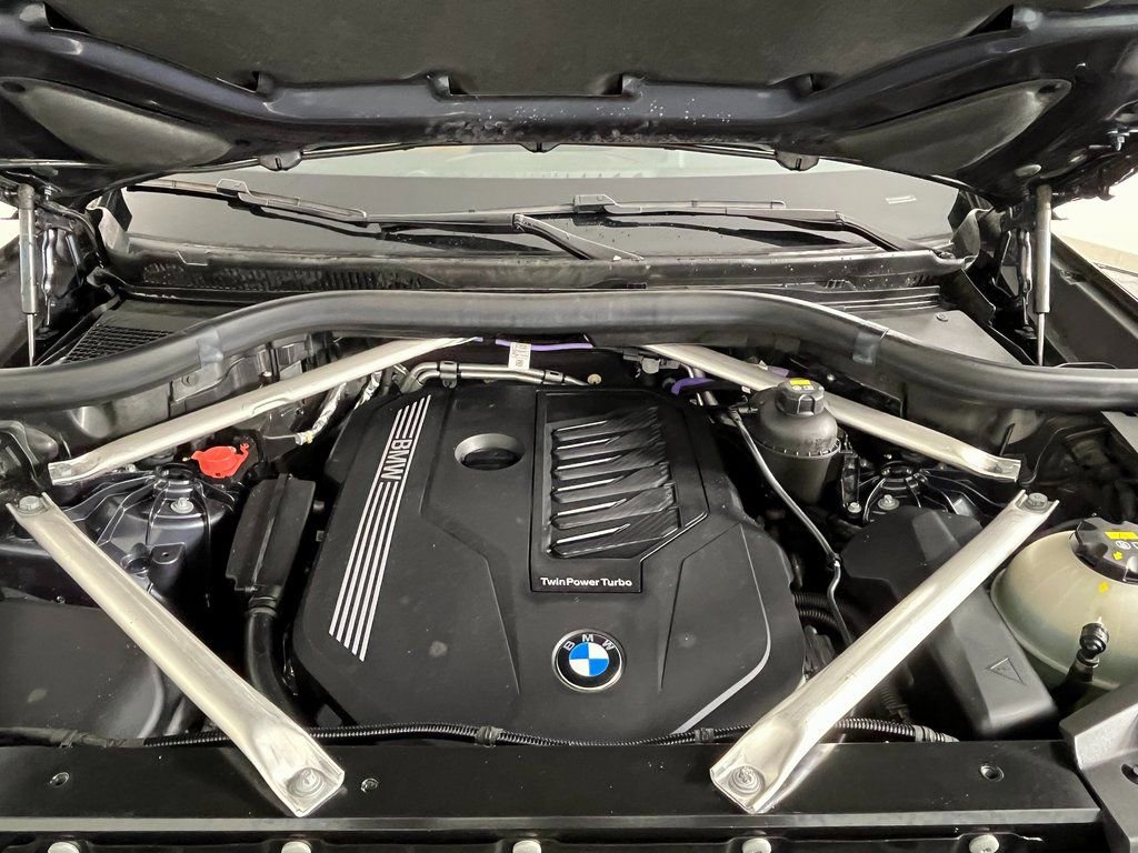 Used 2022 BMW X6 xDrive40i w/ M Sport Package image 18