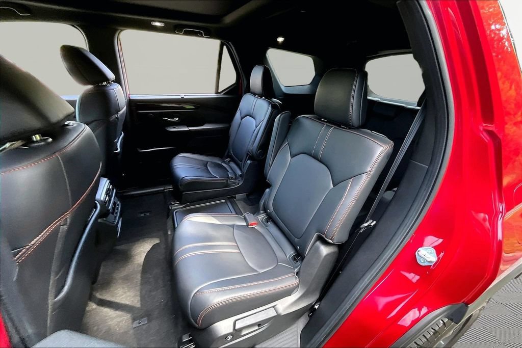 Used 2023 Honda Pilot TrailSport image 18