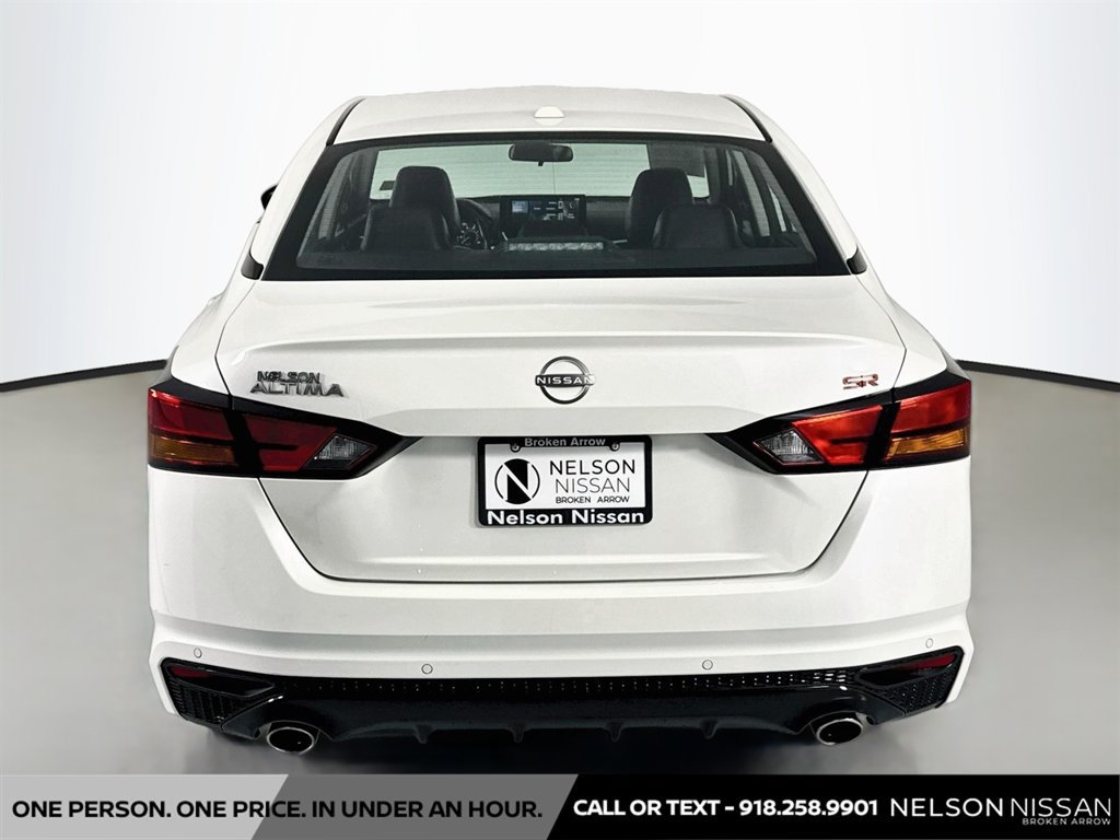 Certified 2025 Nissan Altima 2.5 SR w/ SR Premium Package FWD image 6