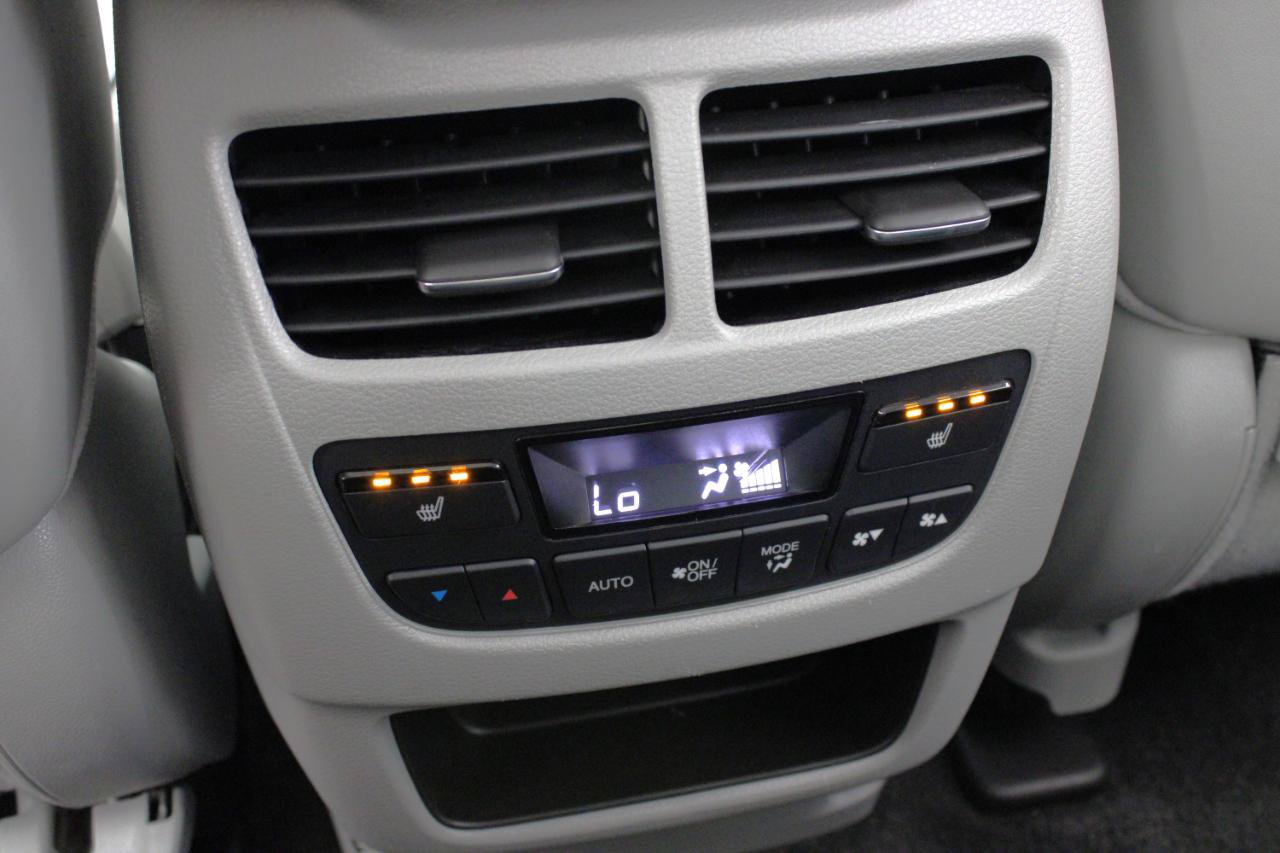 Used 2018 Acura MDX w/ Advance Package FWD image 40