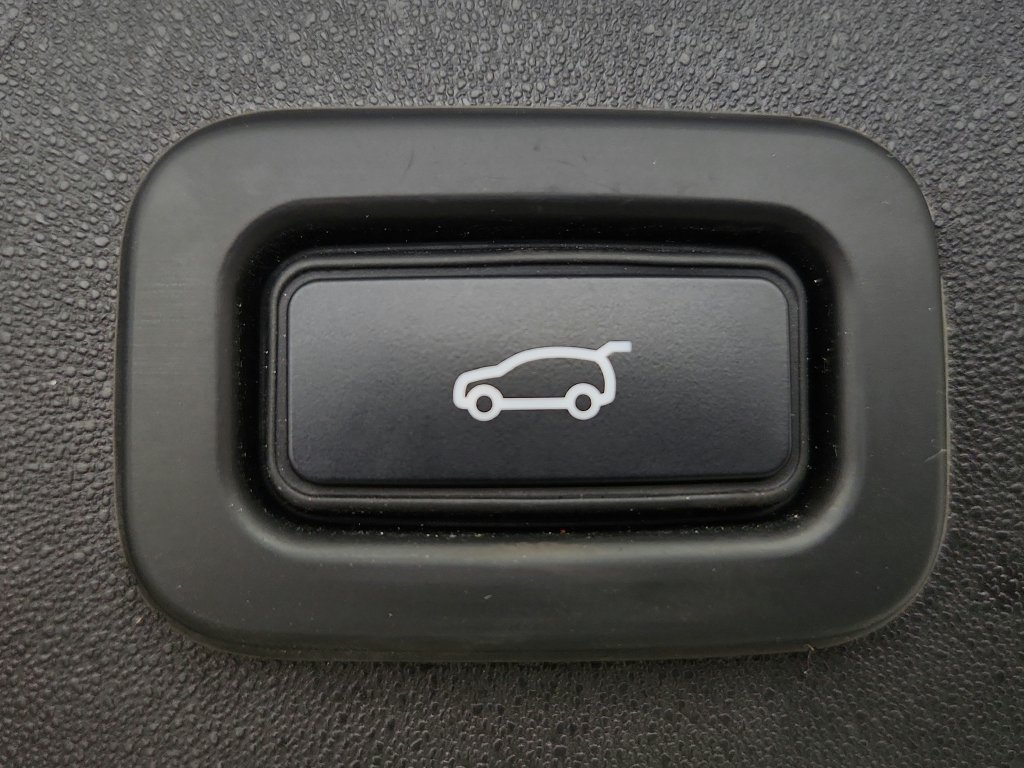 Used 2020 Land Rover Discovery Sport S AWD/4WD image 33