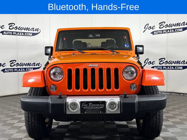 Used 2015 Jeep Wrangler Sahara w/ Connectivity Group AWD/4WD image 3