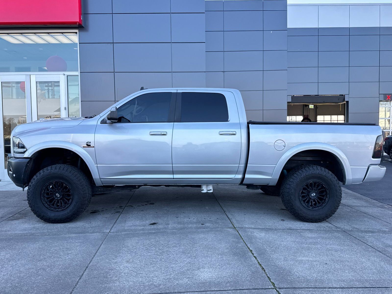 Used 2018 RAM 2500 Laramie w/ Sport Appearance Group image 6