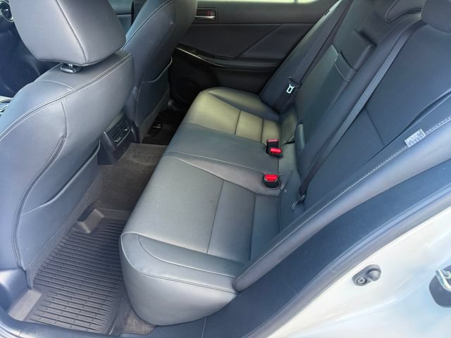 Certified 2024 Lexus IS 300 AWD w/ Premium Package image 27