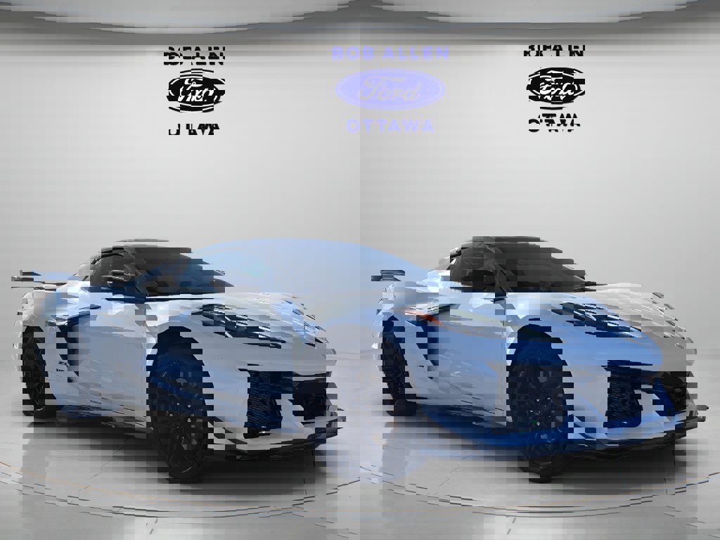 Used 2025 Chevrolet Corvette Z06 image 13