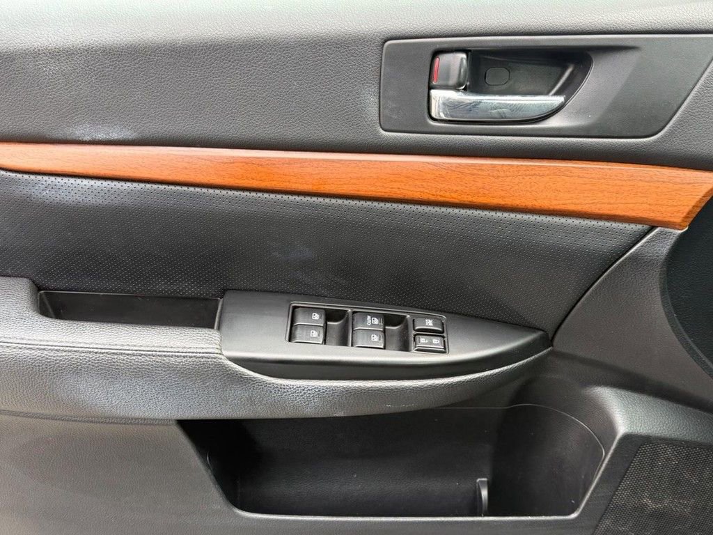 Used 2014 Subaru Outback 2.5i Limited w/ Moonroof Package image 24