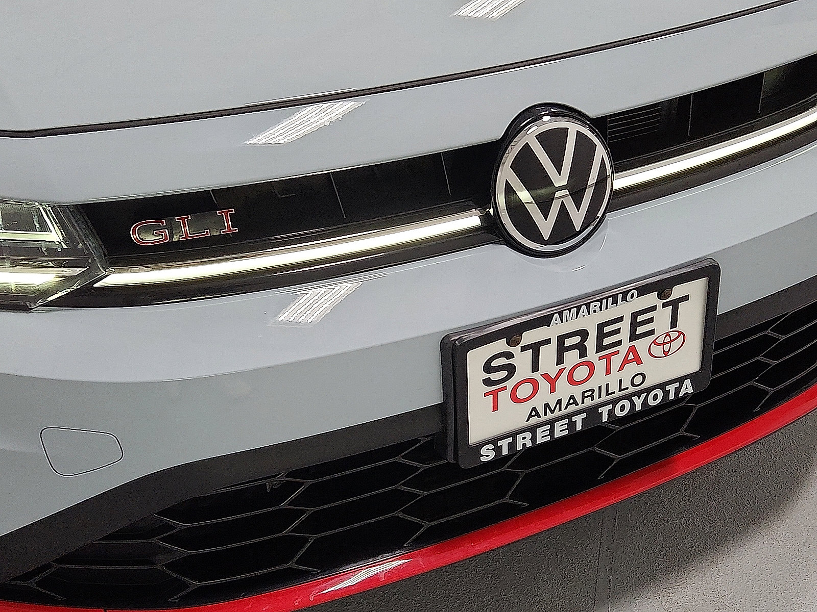 Used 2025 Volkswagen Jetta GLI Autobahn FWD image 17