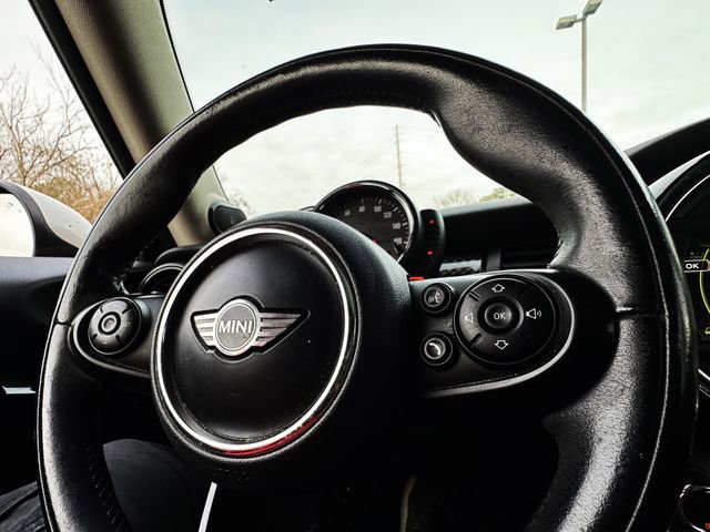 Used 2017 MINI Cooper S image 16