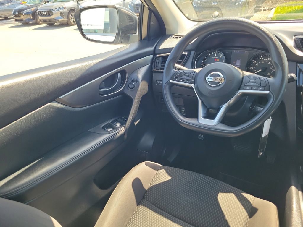 Used 2020 Nissan Rogue Sport S FWD image 19