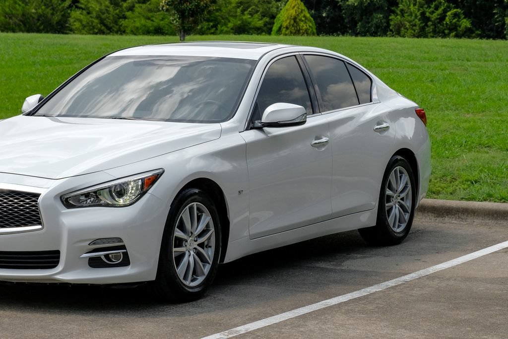 Used 2014 INFINITI Q50 Premium w/ Navigation Package RWD image 9