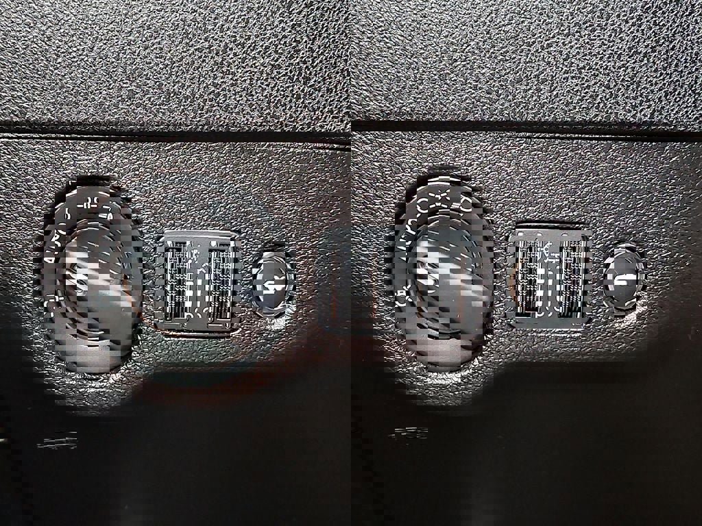 Used 2023 Dodge Charger R/T w/ Harman/Kardon Audio Group RWD image 24