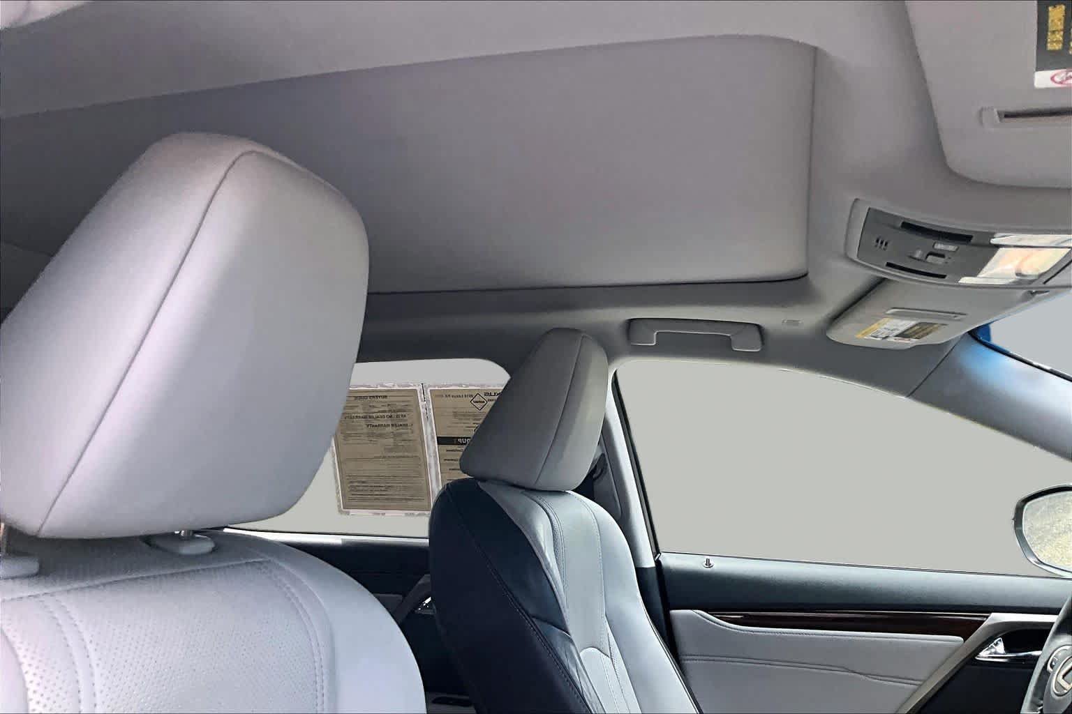 Used 2018 Lexus RX 450h AWD w/ Premium Package image 14