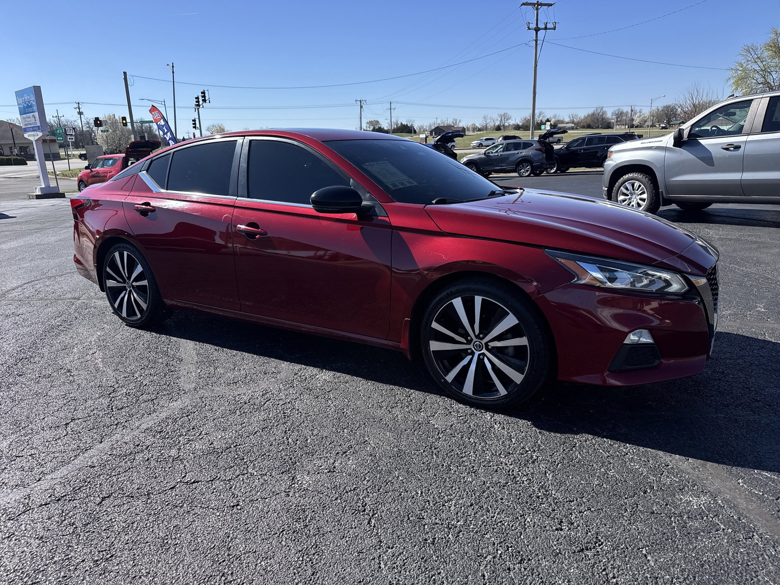 Used 2020 Nissan Altima 2.5 SR w/ Premium Package image 1