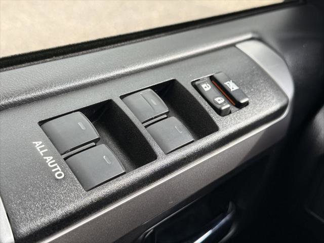Certified 2024 Toyota 4Runner SR5 AWD/4WD image 18