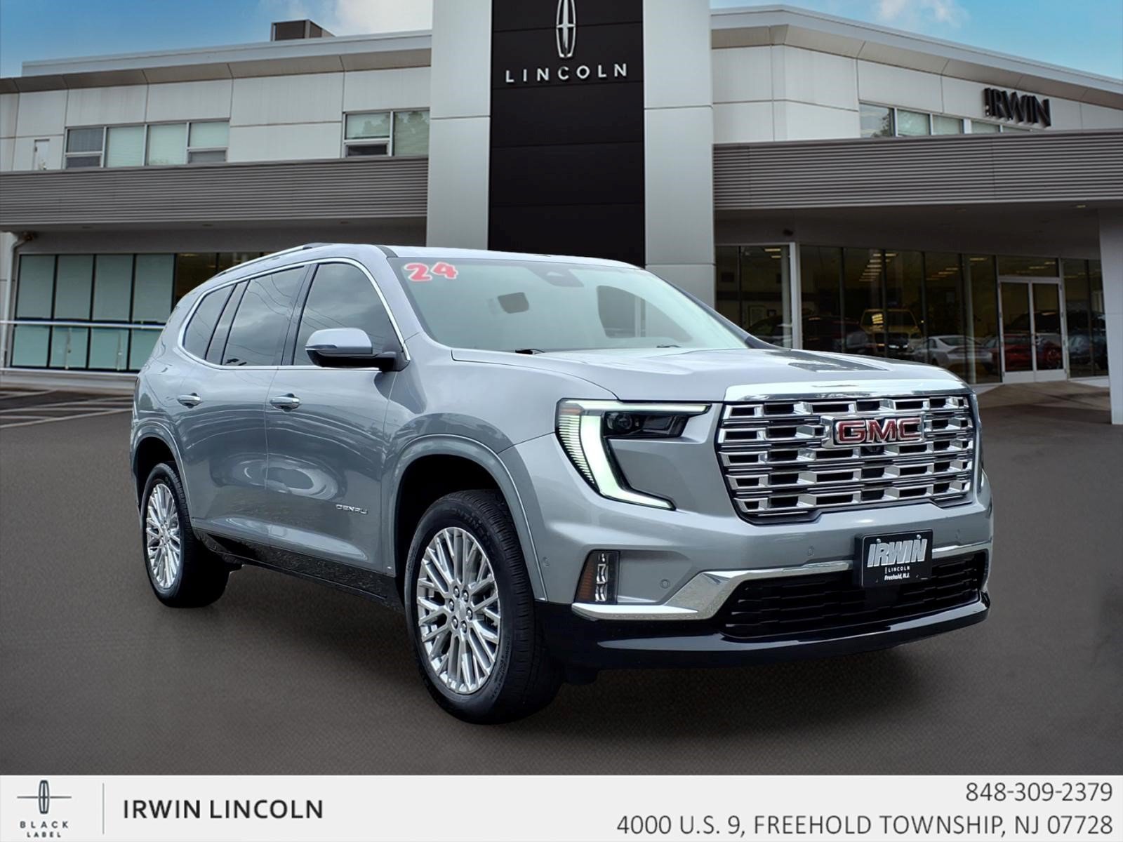 Used 2024 GMC Acadia Denali w/ Super Cruise Package FWD image 2