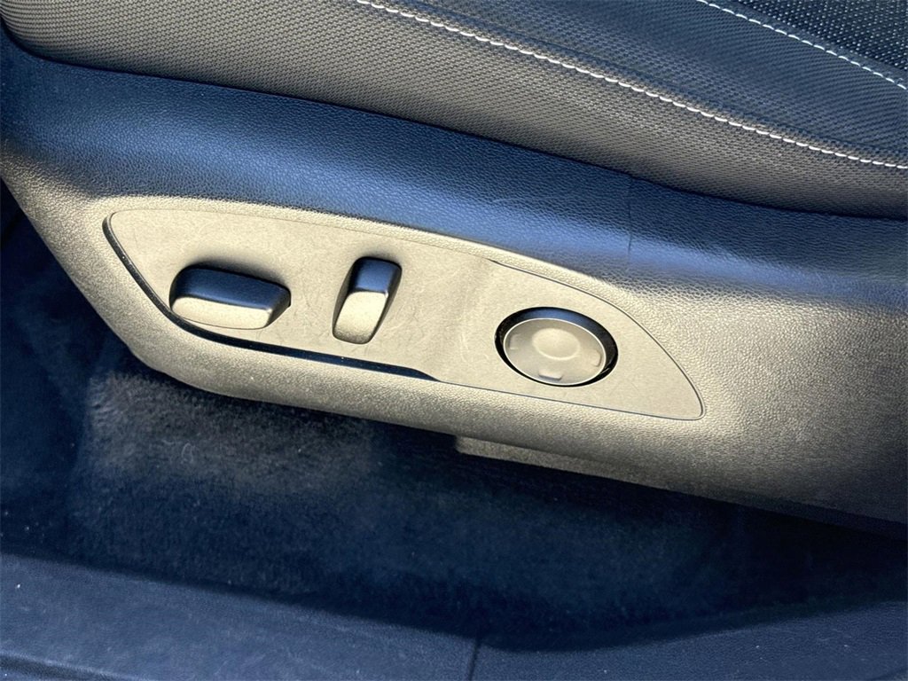 Used 2024 Chevrolet Traverse LT image 33