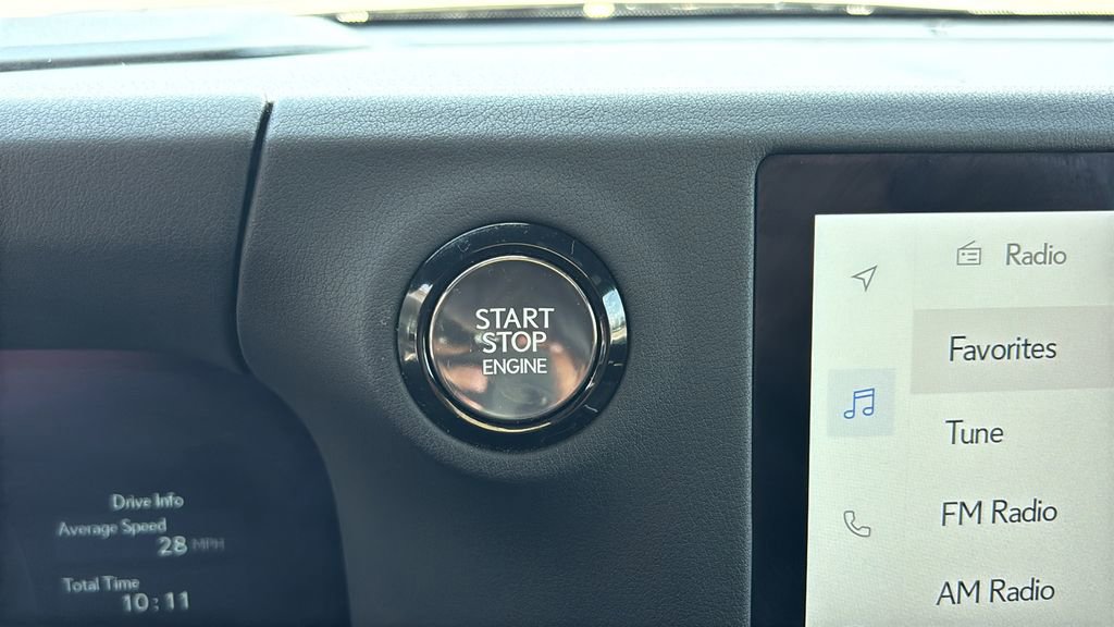 Used 2024 Lexus GX 550 w/ Accessory Package (2T) image 15