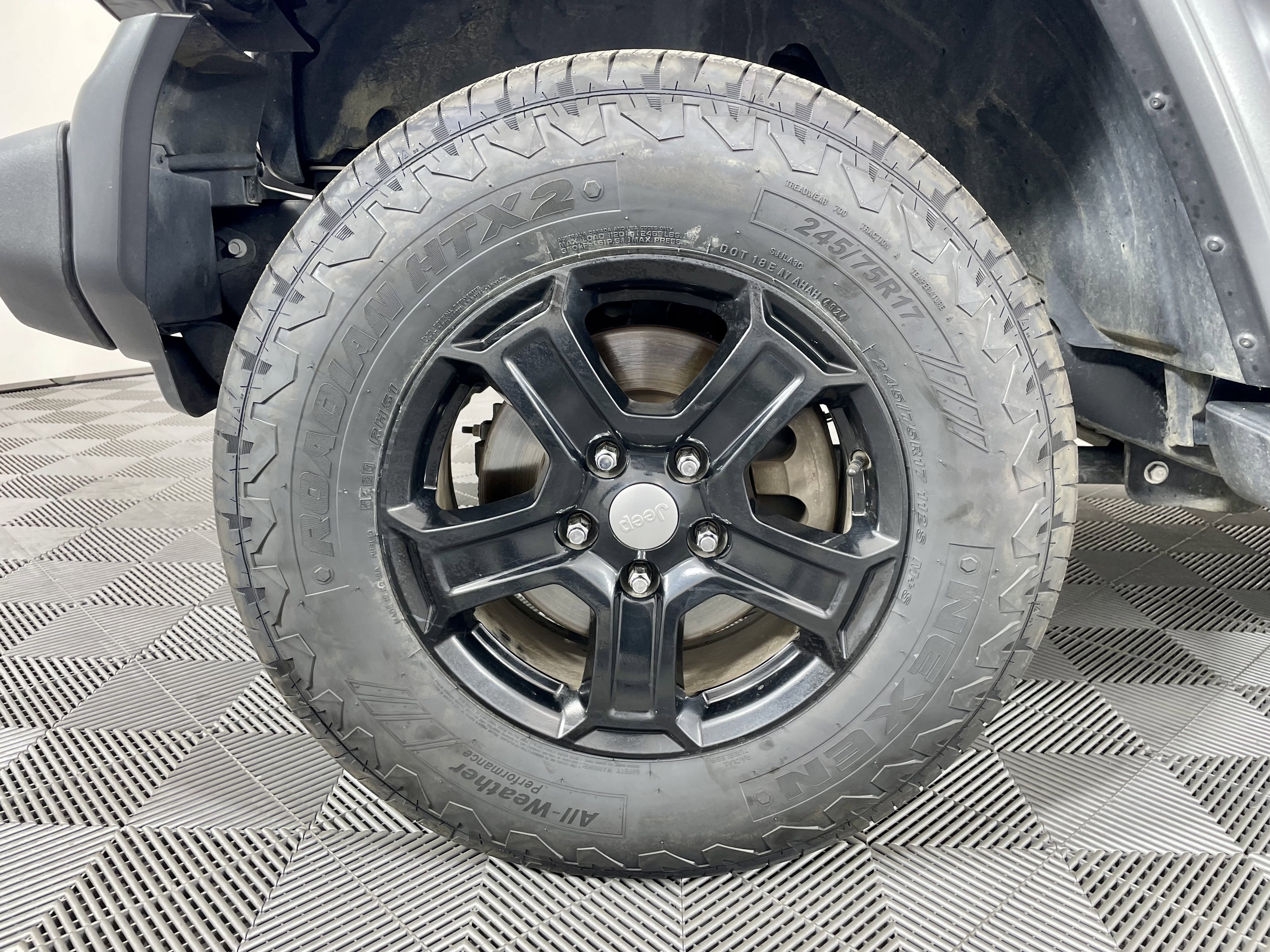 Used 2020 Jeep Wrangler Sport S image 9