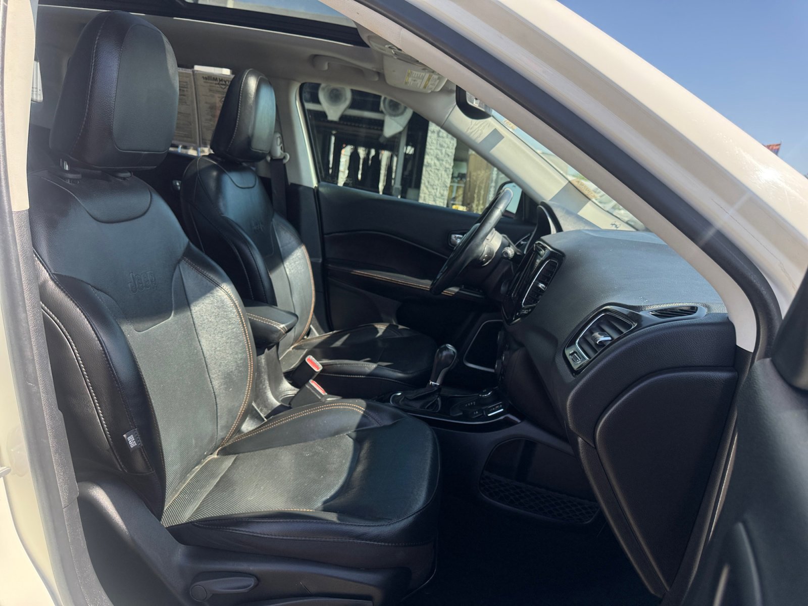 Used 2019 Jeep Compass Limited w/ Safety & Security Group AWD/4WD image 34