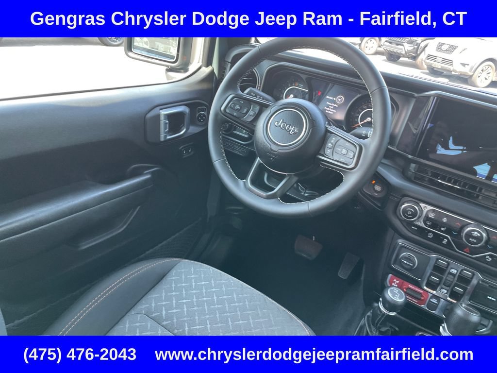 Certified 2025 Jeep Gladiator Mojave w/ Safety Group AWD/4WD image 53