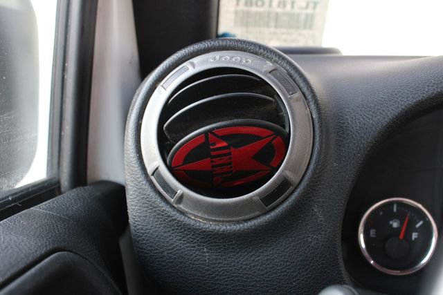 Used 2016 Jeep Wrangler Unlimited Sport image 6